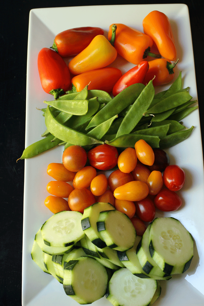 fancy vegetable tray