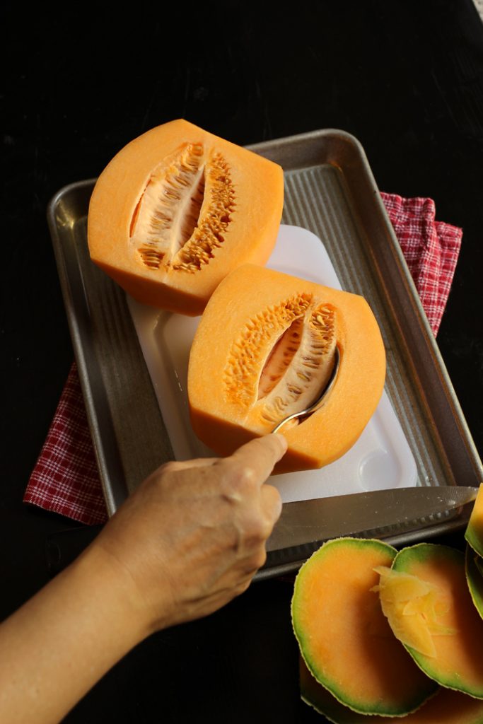 how to cut melon for fruit platter