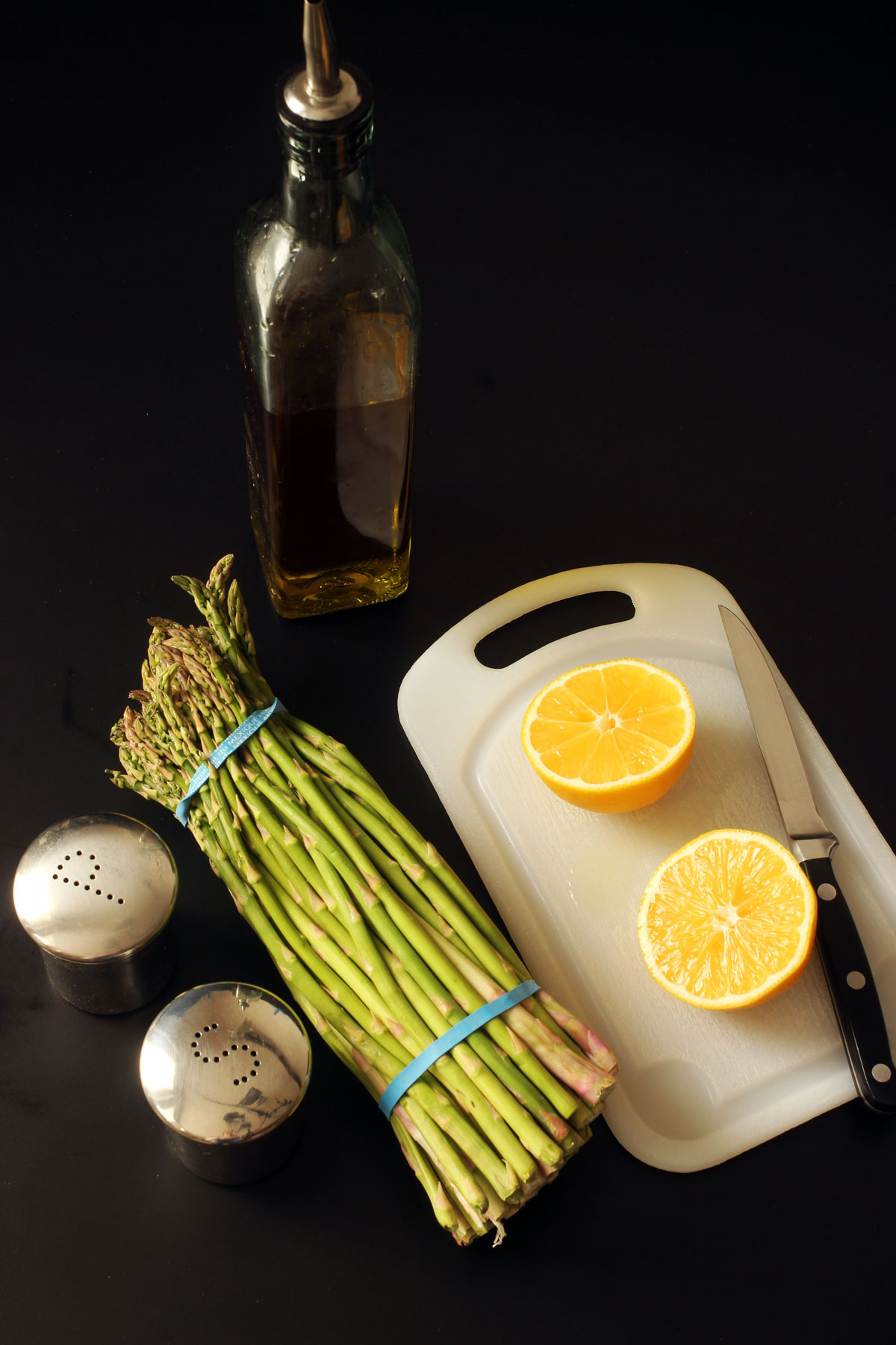 ingredients for roasted asparagus