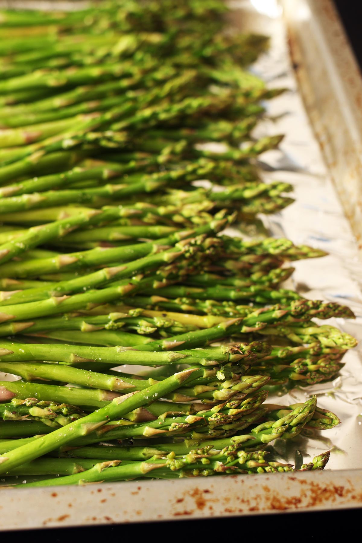 roasted asparagus on tray