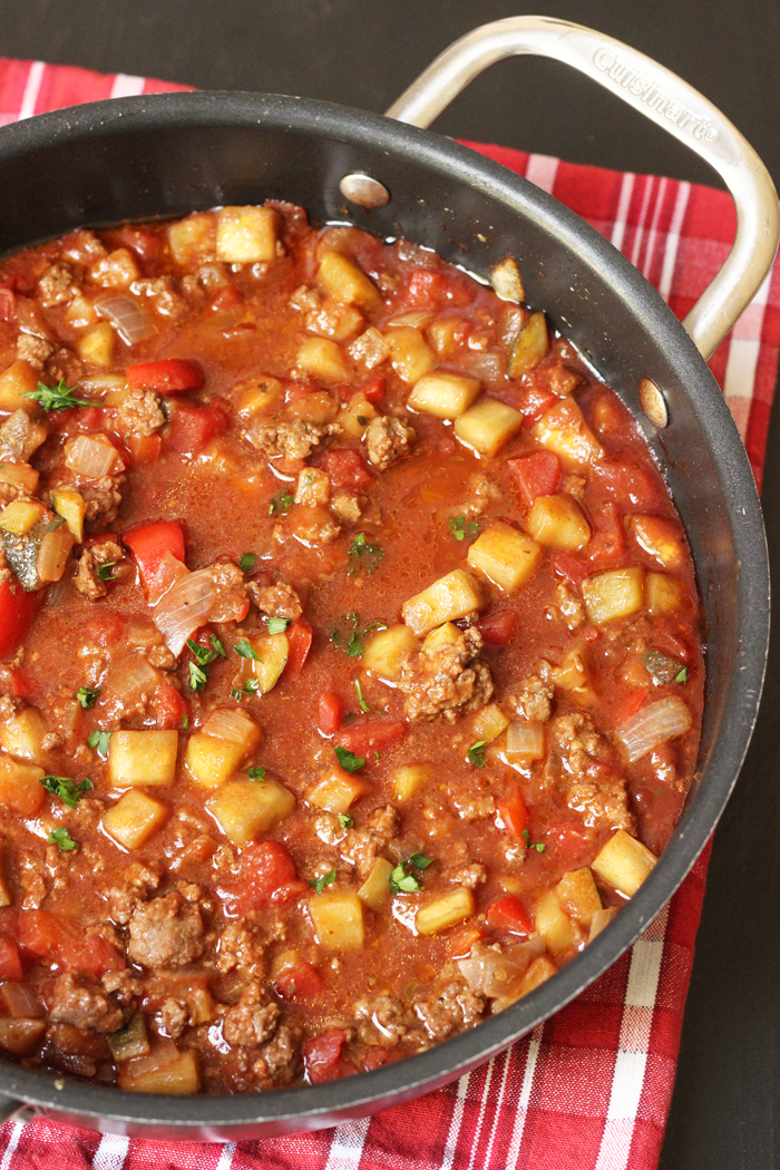 a pot of vegetable bolognese