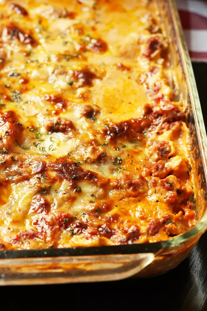 pan of easy cheesy lasagne