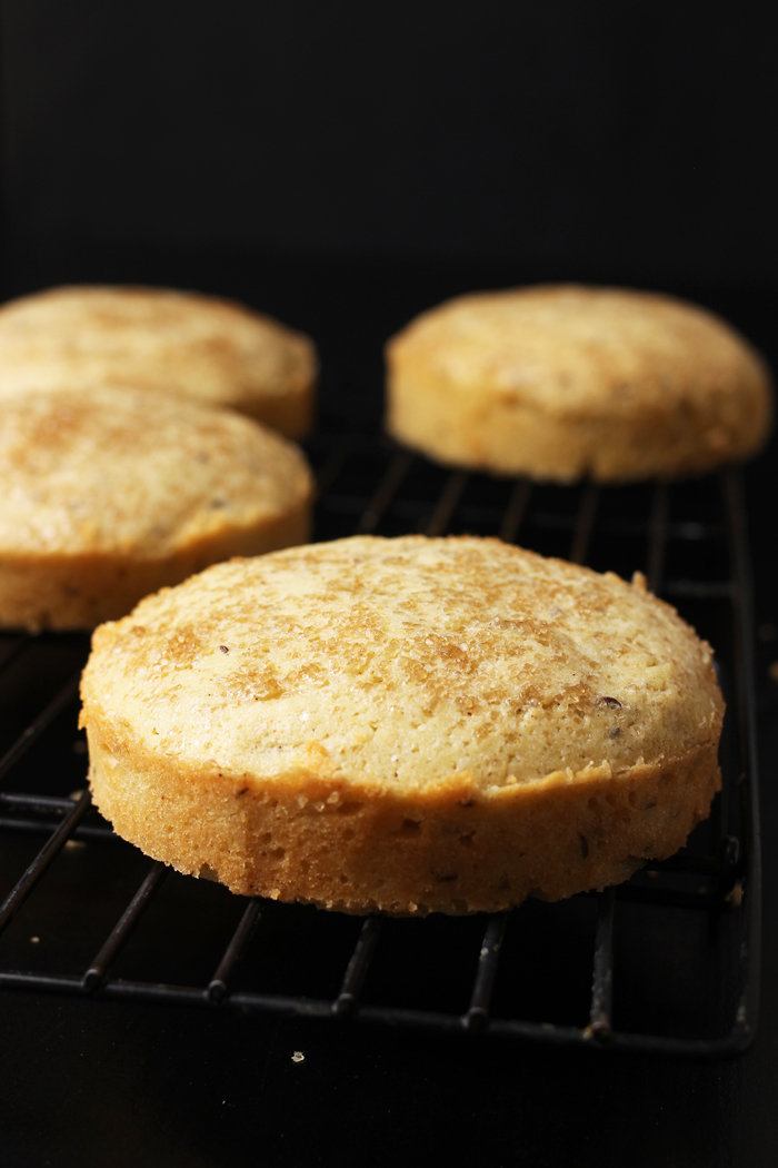 Orange and poppy seed cake - delicious. magazine