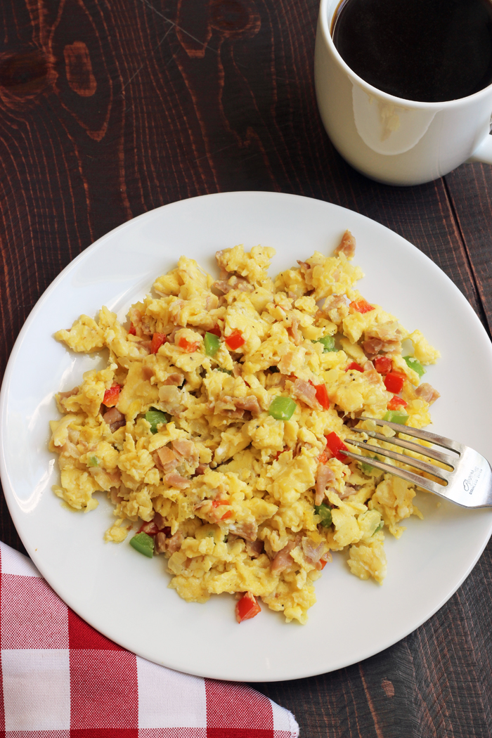 A plate of denver scramble