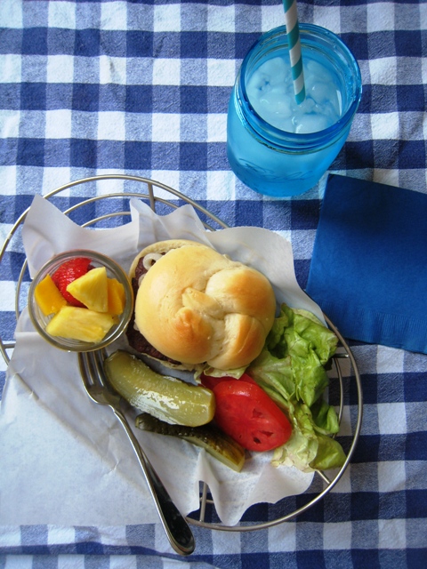 Making Burger Patties for the Freezer - Want some easy freezer meals without heating up your summertime kitchen? Well, burger up, folks!