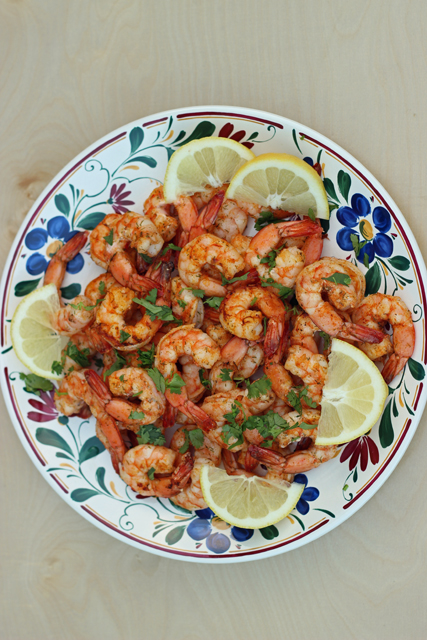 plate of shrimp on the barbie with lemon