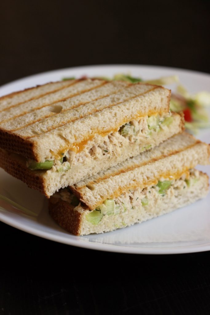 Easy Tuna Melt Sandwiches