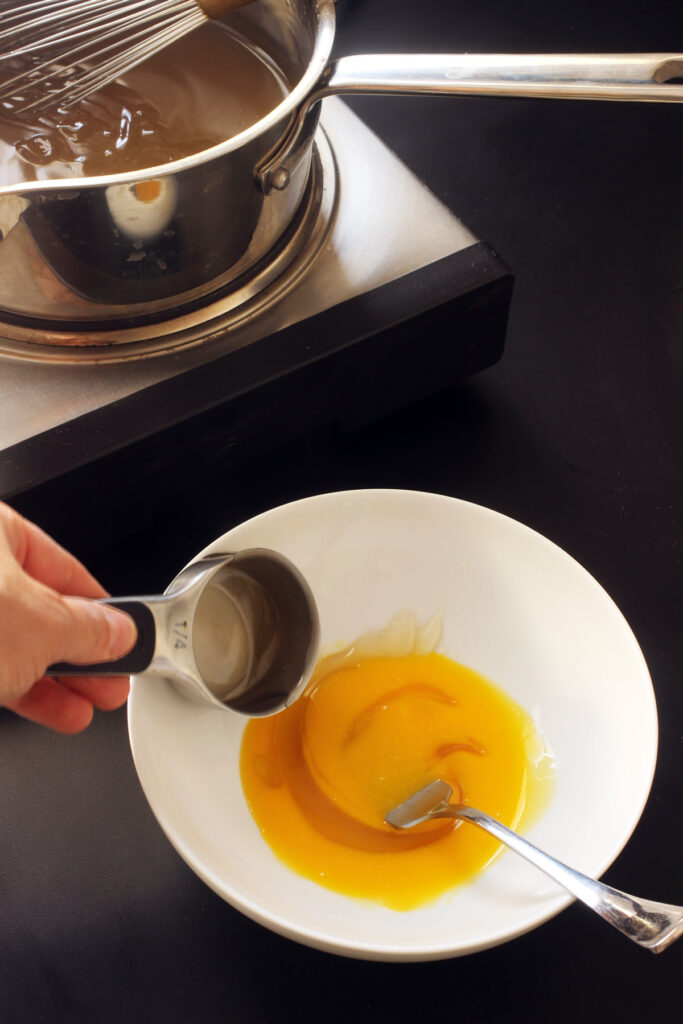 adding hot filling to yolks