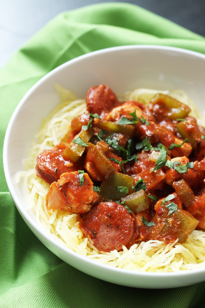 spaghetti squash topped with chicken and sausage jambalaya