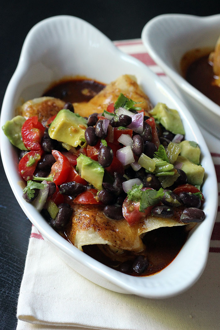 white dish of cowboy caviar