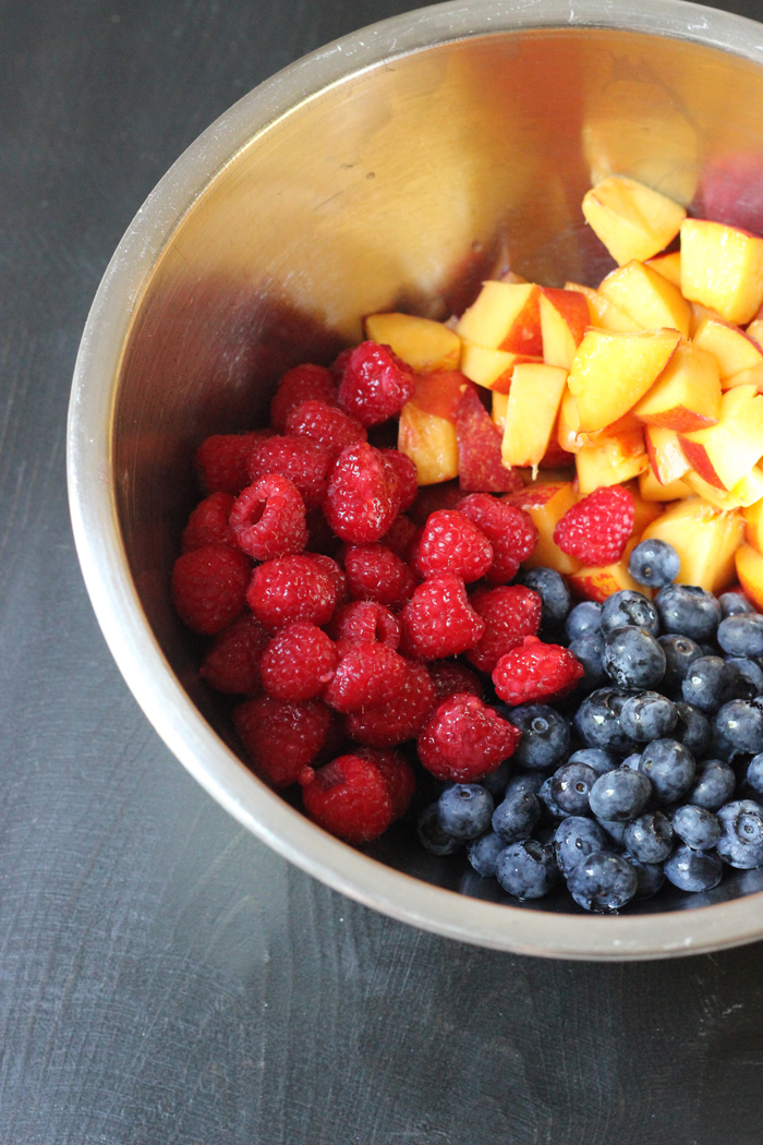 bowl of mixed fruit 