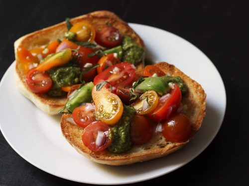 Pesto Bruschetta