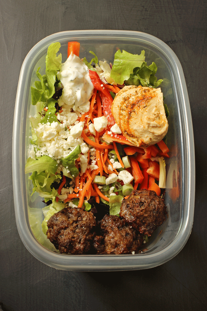 mediterranean salad with meatballs