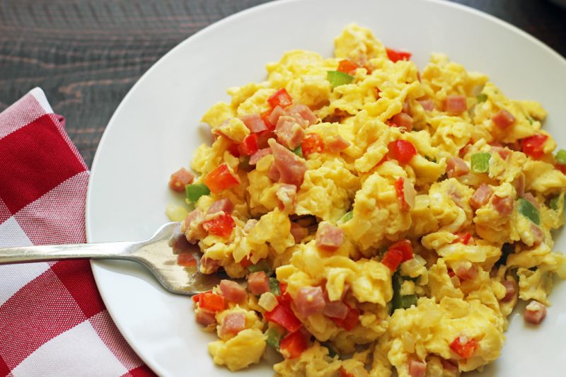 A plate of denver scramble