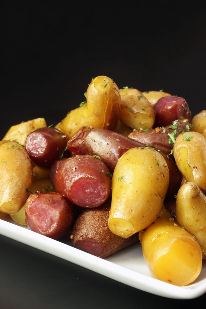 cooked potatoes with garlic and parsley