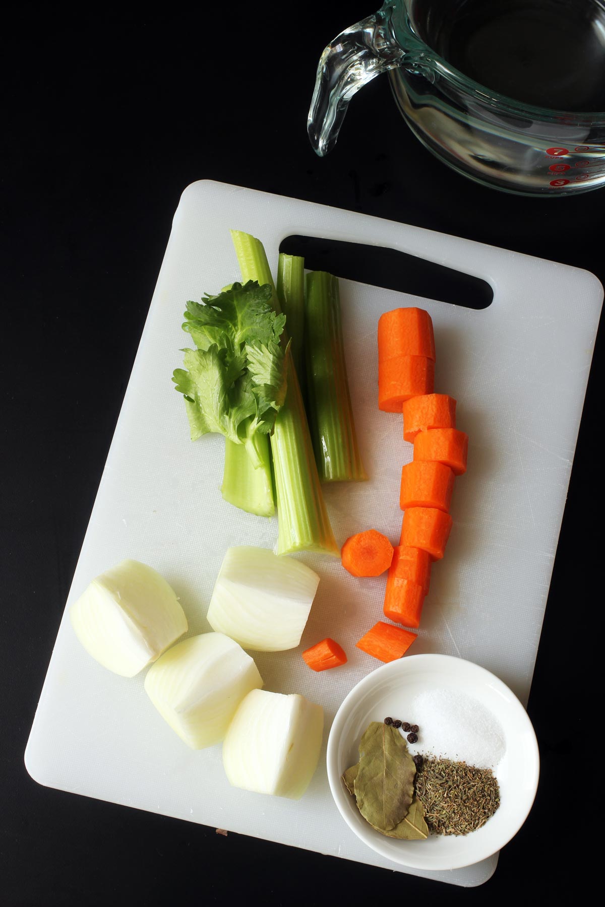 prepped ingredients for chicken stock