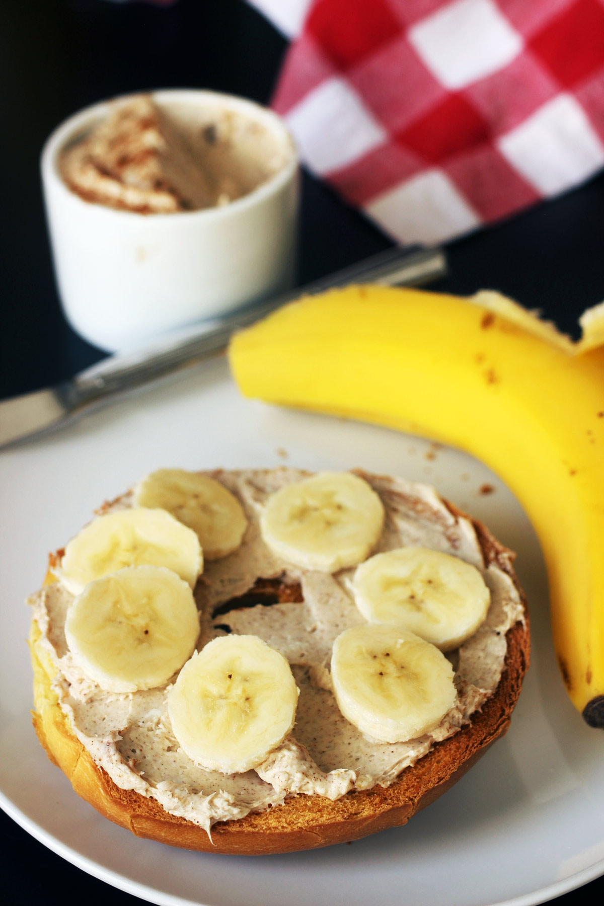 bananas on spiced cream cheese bagel