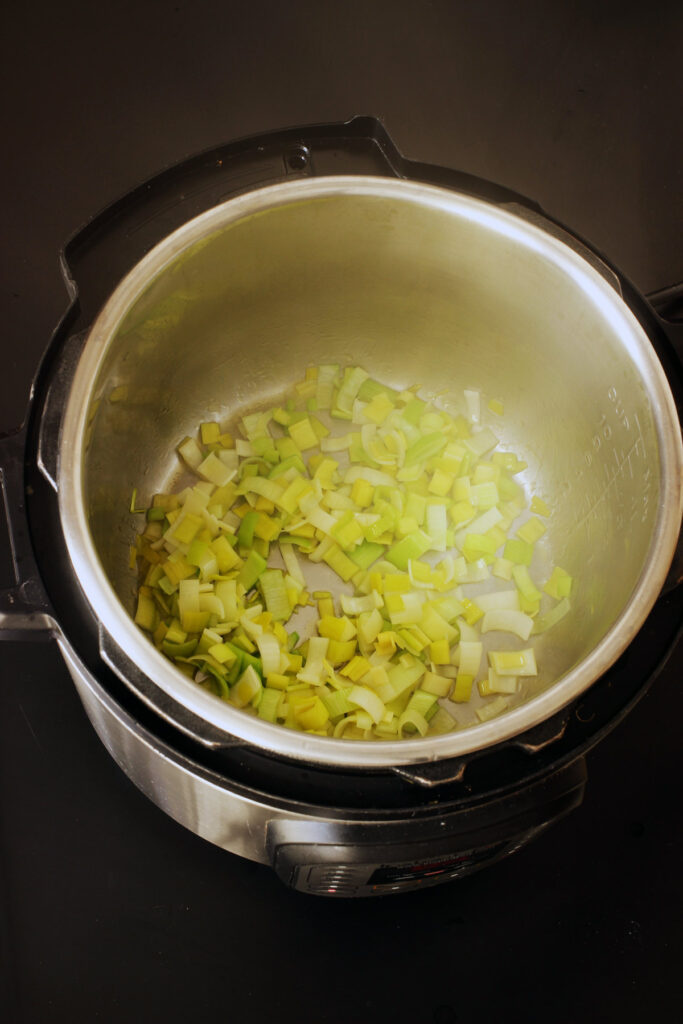 cooked leeks in pot