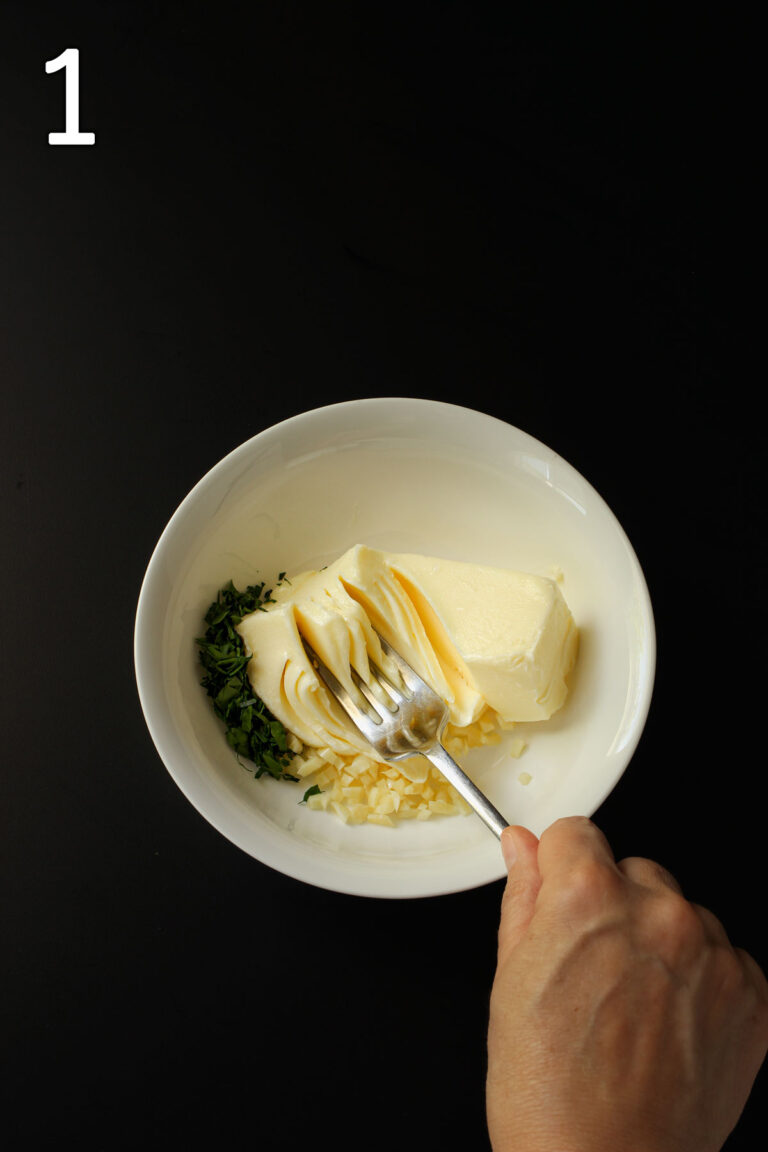 How To Make Frozen Garlic Bread 20 Cents Serving Good Cheap Eats