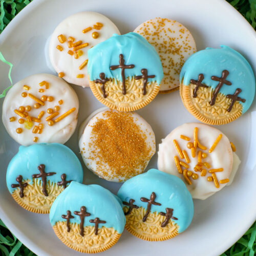 plate of Easter oreos and white and gold chocolate dipped oreos.