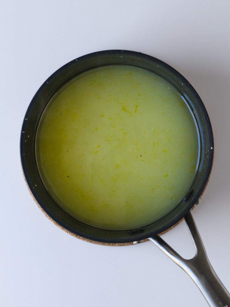 the finished lemon sauce in the saucepan.
